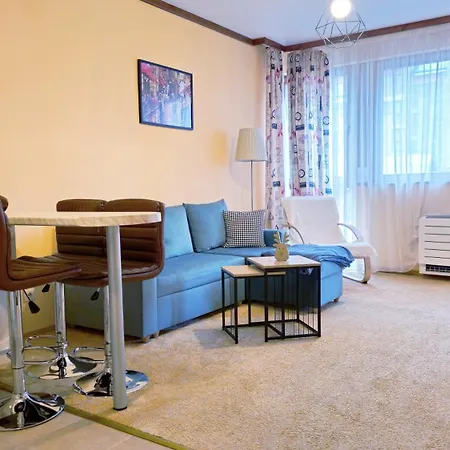 아파트 Cozy One-bedroom At Pirin Foothills