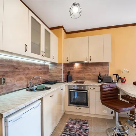 Апартамент Cozy One-bedroom At Pirin Foothills *