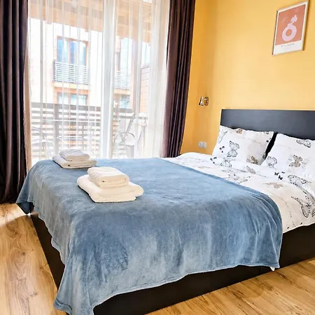 Cozy One-bedroom At Pirin Foothills 아파트 *
